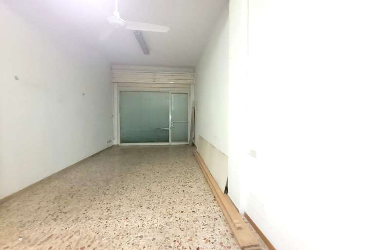 VENDESI NEGOZIO/UFFICIO - BRESCIA (zona poliambulanza)