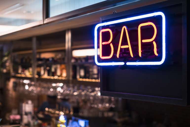 VENDESI ATTIVITÀ COMMERCIALE DI BAR - VALTROMPIA