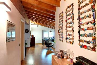 VENDESI TRILOCALE PRATICAMENTE NUOVO - VILLA CARCINA